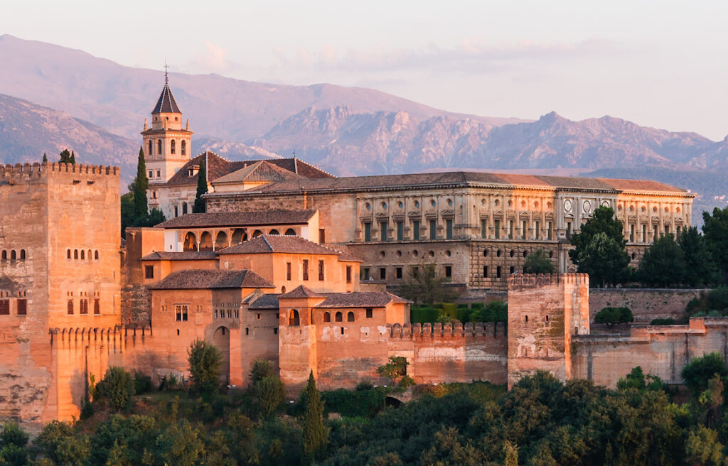 La Alhambra incrementa el precio de la entrada general hasta los 21 euros a partir del 1 de agosto
